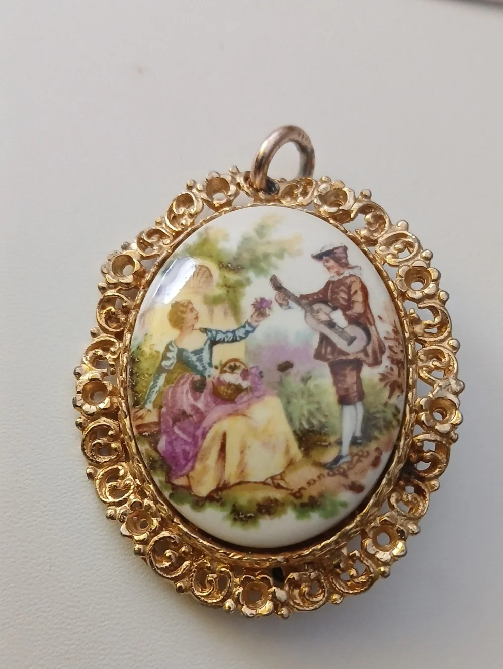 Vintage Fragonard Courting Couple Gold-Tone Porcelain Brooch/Pendant